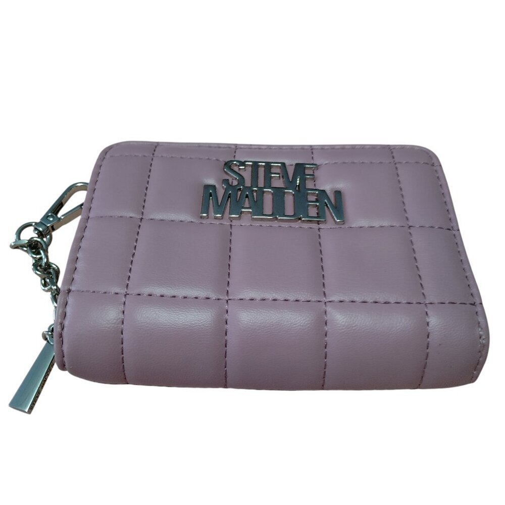 Steve Madden Zip Around Pale Pink Quilted Wallet Clasp Logo Accent Credit Card
